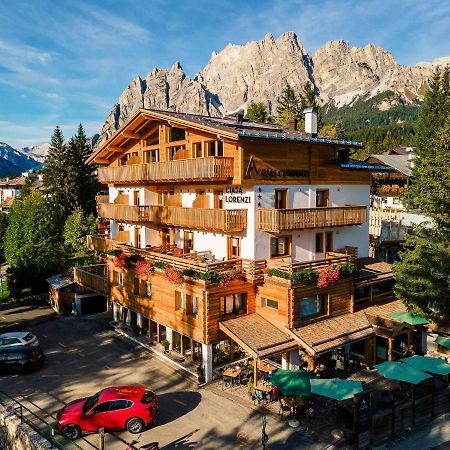 Hotel Ciasa Lorenzi كورتينا دامبيتزو المظهر الخارجي الصورة