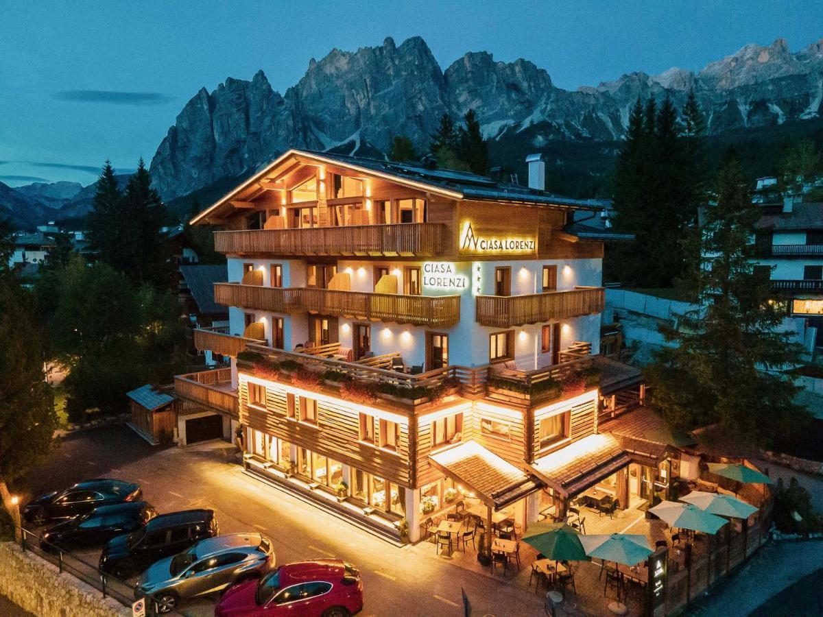 Hotel Ciasa Lorenzi كورتينا دامبيتزو المظهر الخارجي الصورة